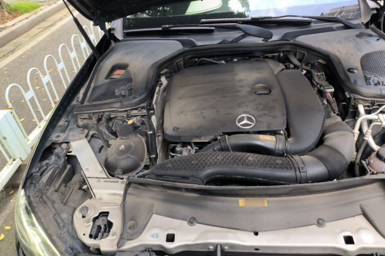 Used Mercedes-Benz E-Class 2020 Facelift E 260 L Engine Bay Right