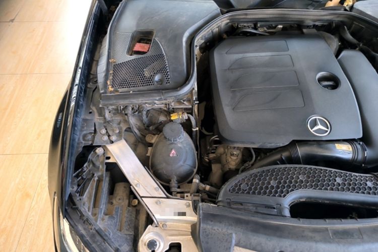 Used Mercedes-Benz E-Class 2020 E 300 L Sporty and Stylish Model Engine Bay Right