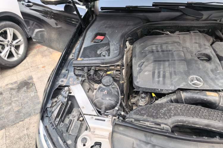 Used Mercedes-Benz E-Class 2020 E 300 L Stylish Model Engine Bay Right