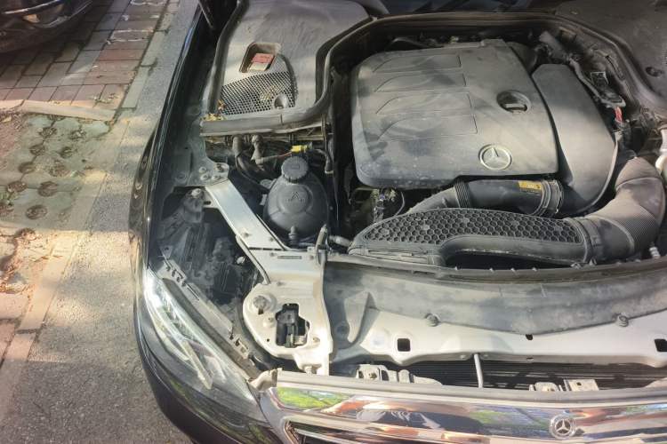 Used Mercedes-Benz E-Class 2020 E 300 L Stylish Model Engine Bay Right