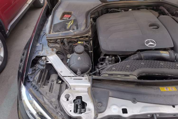 Used Mercedes-Benz E-Class 2020 Facelift E 260 L Engine Bay Right