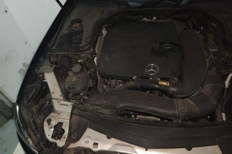 Used Mercedes-Benz E-Class 2020 Restyled E 300 L Sporty and Stylish Edition Engine Bay Right