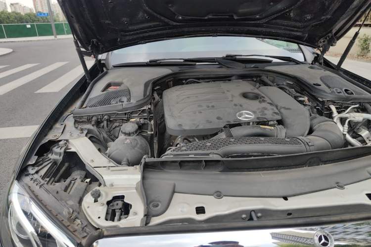 Used Mercedes-Benz E-Class 2020 Facelift E 300 L Stylish Edition Engine Bay Right