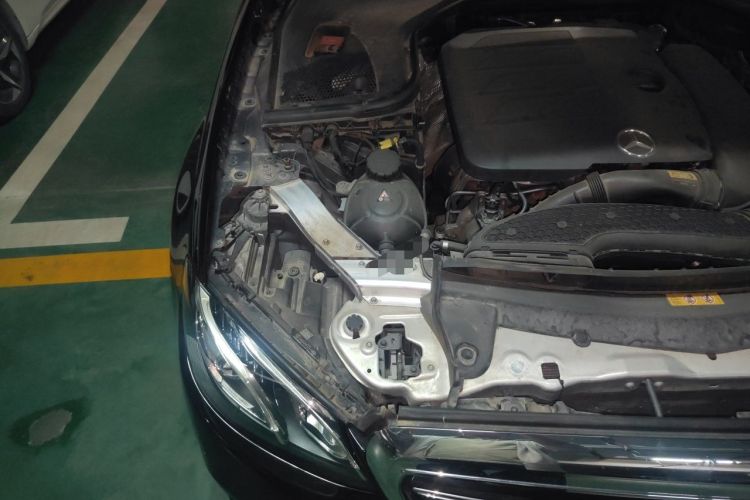 Used Mercedes-Benz E-Class 2020 Restyled E 300 L Exclusive Edition Engine Bay Right