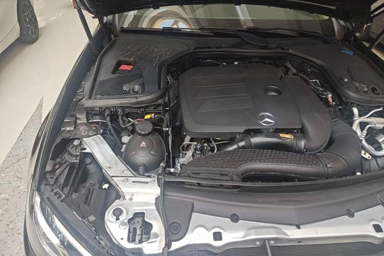 Used Mercedes-Benz E-Class 2020 Restyled E 300 L Exclusive Edition Engine Bay Right