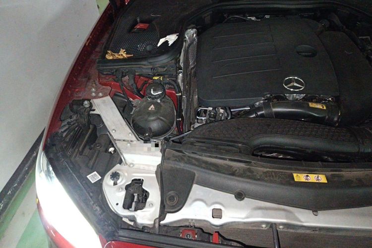 Used Mercedes-Benz E-Class 2020 E 260 Sport Edition Engine Bay Right