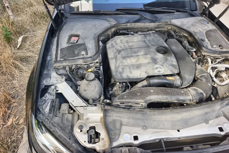 Used Mercedes-Benz E-Class 2020 Restyled E 300 L Sport Exclusive Edition Engine Bay Right