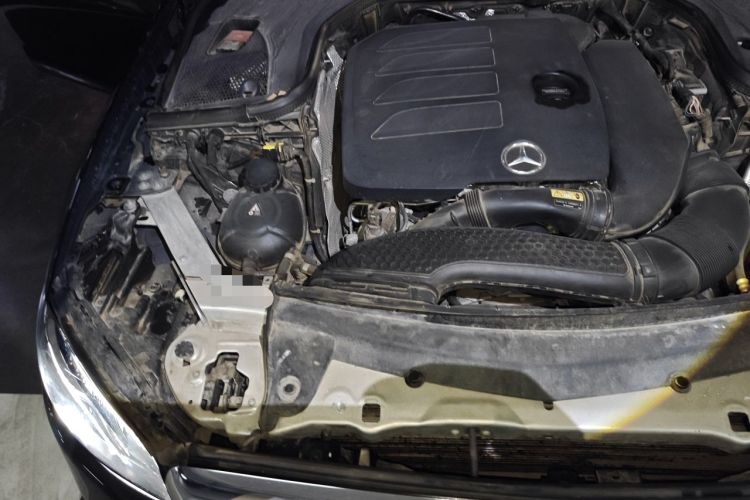 Used Mercedes-Benz E-Class 2020 Facelift E 300 L Stylish Edition Engine Bay Right
