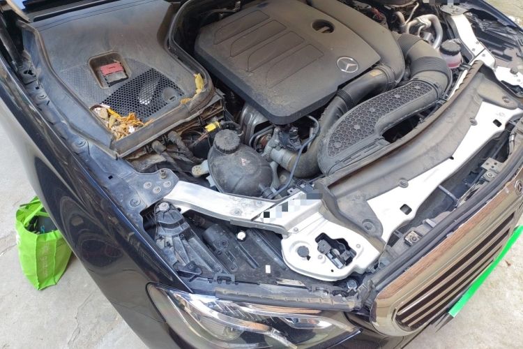 Used Mercedes-Benz E-Class 2020 E 260 L Engine Bay Right