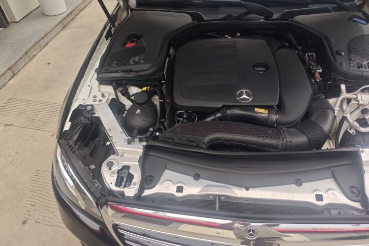Used Mercedes-Benz E-Class 2020 Facelift E 300 L Stylish Edition Engine Bay Right