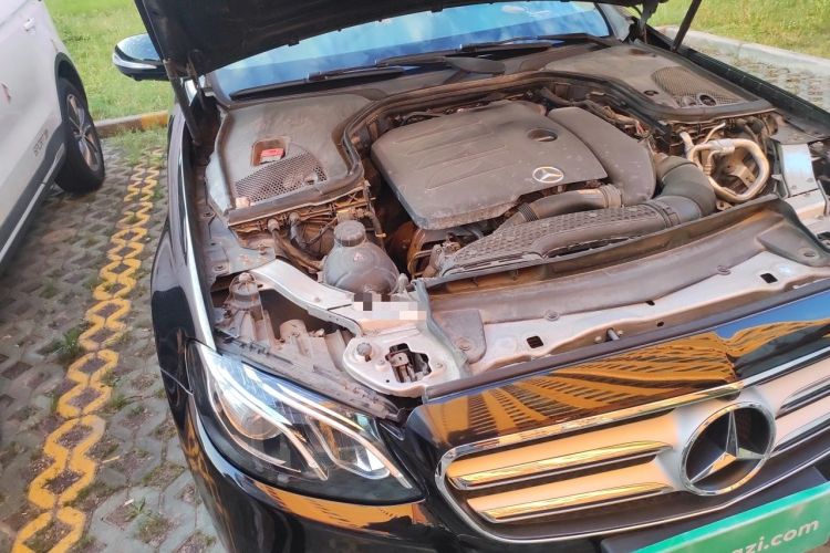 Used Mercedes-Benz E-Class 2020 Restyled E 300 L Sporty and Stylish Edition Engine Bay Right