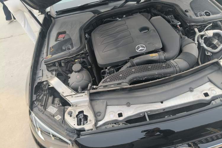 Used Mercedes-Benz E-Class 2020 Restyled E 300 L Sporty and Stylish Edition Engine Bay Right