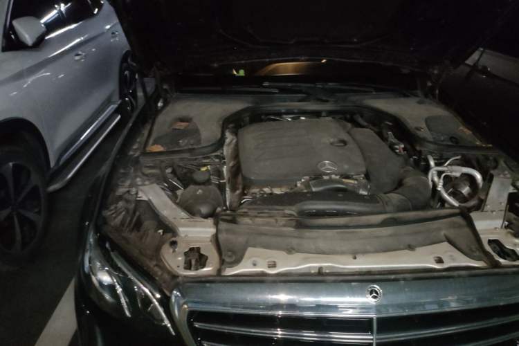 Used Mercedes-Benz E-Class 2020 E 300 L Luxury Model Engine Bay Right