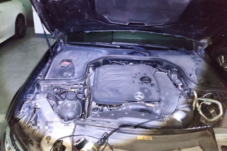 Used Mercedes-Benz E-Class 2020 Facelift E 300 L Stylish Edition Engine Bay Right