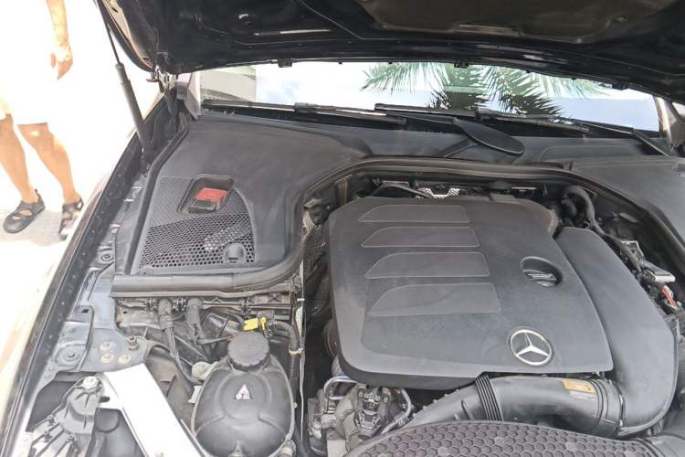 Used Mercedes-Benz E-Class 2020 Restyled E 300 L Sporty and Stylish Edition Engine Bay Right
