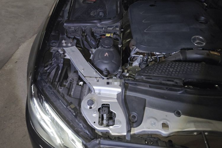 Used Mercedes-Benz E-Class 2020 Restyled E 300 L Exclusive Edition Engine Bay Right