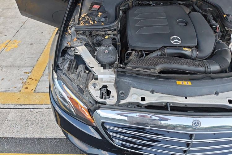 Used Mercedes-Benz E-Class 2020 Facelift E 300 L Stylish Edition Engine Bay Right