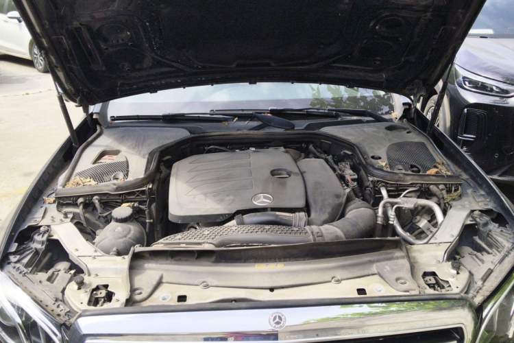 Used Mercedes-Benz E-Class 2020 E 300 L Luxury Model Engine Bay
