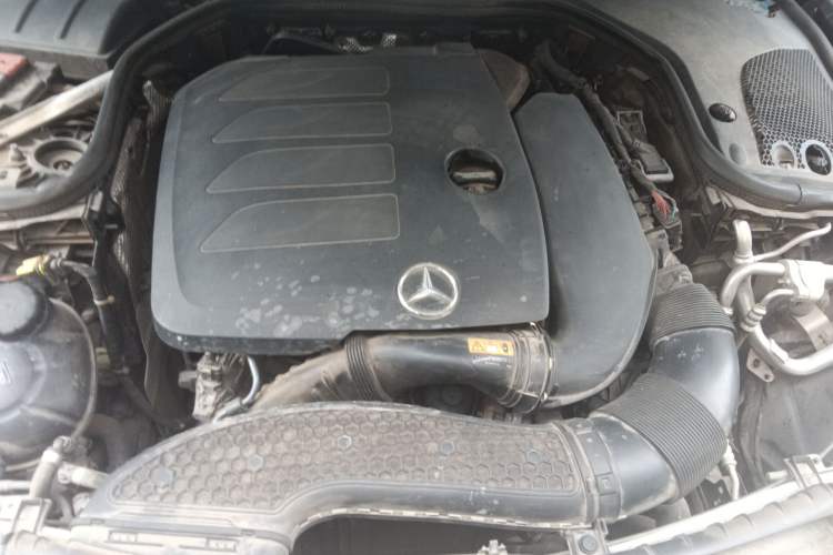 Used Mercedes-Benz E-Class 2020 E 300 L Luxury Model Engine Bay
