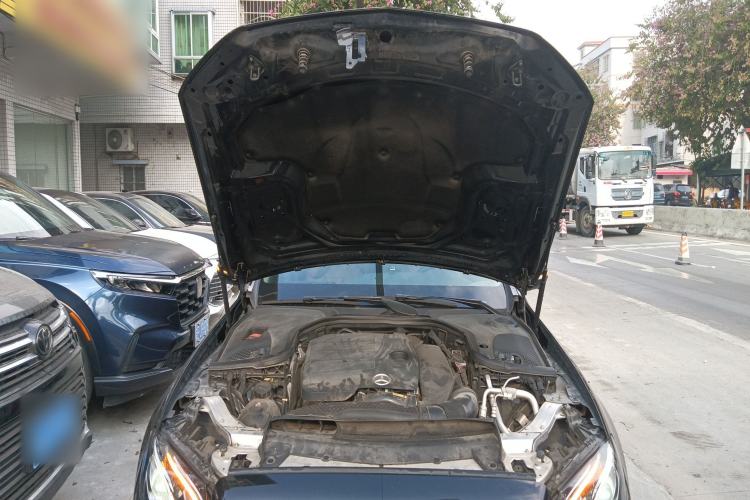 Used Mercedes-Benz E-Class 2020 E 300 L Sport Luxury Edition Engine Bay