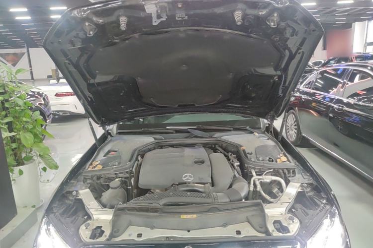 Used Mercedes-Benz E-Class 2020 E 300 L Luxury Model Engine Bay
