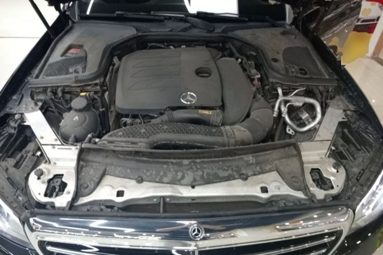 Used Mercedes-Benz E-Class 2020 Restyled E 300 L Exclusive Edition Engine Bay