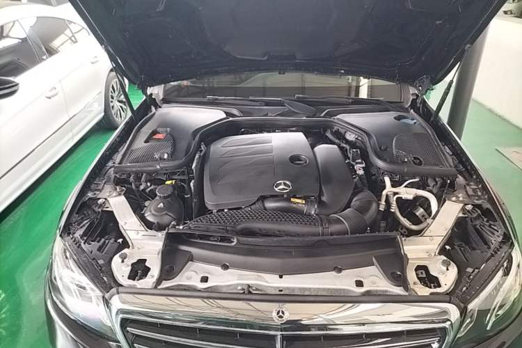 Used Mercedes-Benz E-Class 2020 E 300 L Luxury Model Engine Bay
