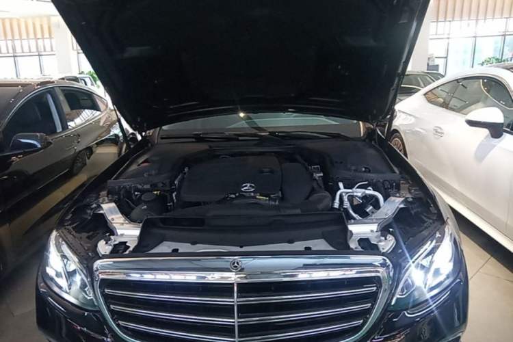 Used Mercedes-Benz E-Class 2020 E 300 L Luxury Model Engine Bay