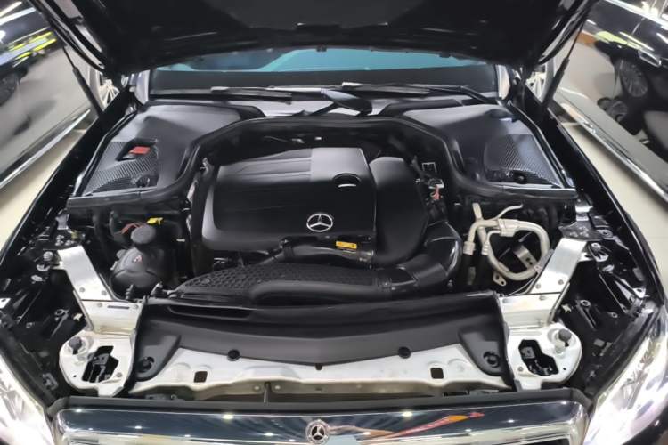 Used Mercedes-Benz E-Class 2020 E 300 L Stylish Model Engine Bay