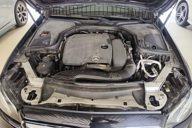 Used Mercedes-Benz E-Class 2020 Restyled E 300 L Sporty and Stylish Edition Engine Bay