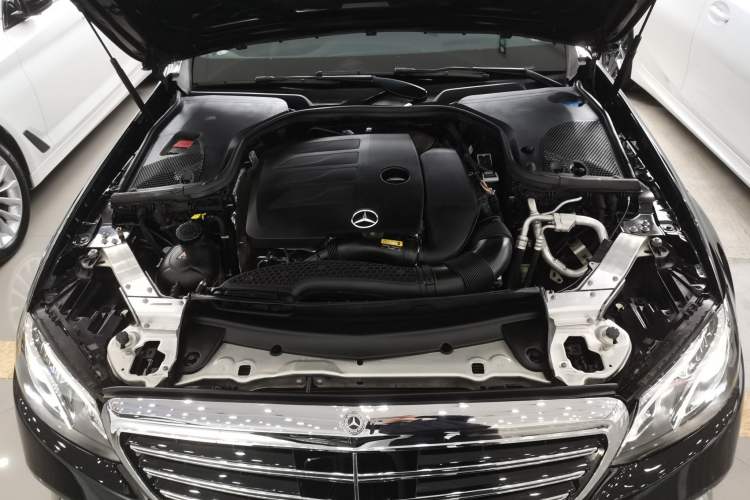 Used Mercedes-Benz E-Class 2020 Restyled E 300 L Sport Exclusive Edition Engine Bay