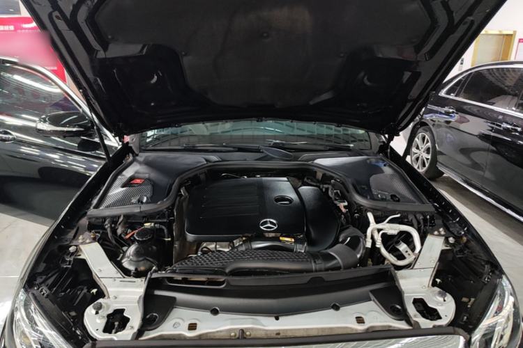 Used Mercedes-Benz E-Class 2020 E 300 L Luxury Model Engine Bay