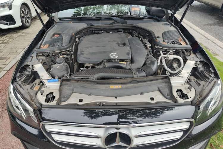 Used Mercedes-Benz E-Class 2020 Restyled E 300 L Sport Exclusive Edition Engine Bay