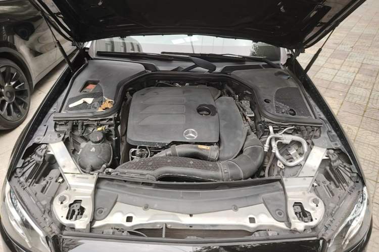 Used Mercedes-Benz E-Class 2020 Restyled E 300 L Sport Exclusive Edition Engine Bay