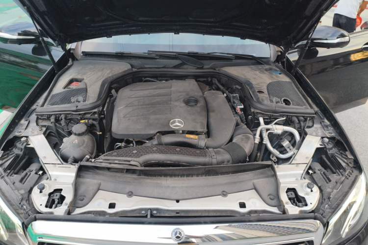 Used Mercedes-Benz E-Class 2020 E 300 L Luxury Model Engine Bay