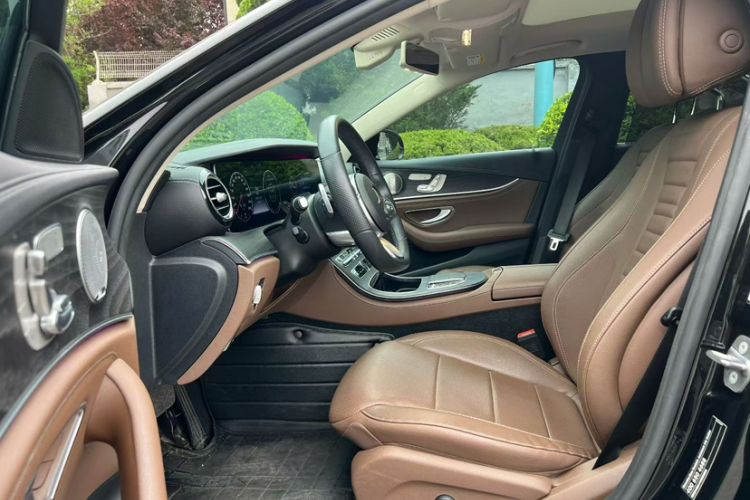 Used Mercedes-Benz E-Class 2020 E 300 L Sport Luxury Edition Exterior 1
