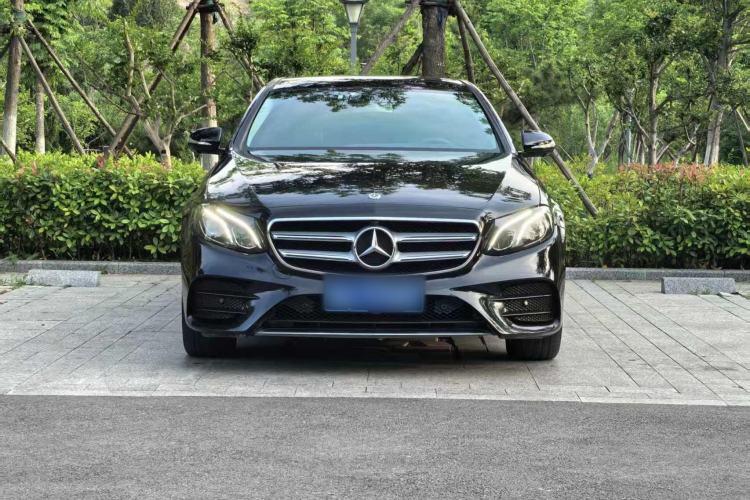 Used Mercedes-Benz E-Class 2020 Restyled E 300 L Sporty and Stylish Edition Exterior 1