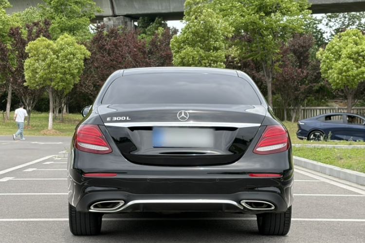 Used Mercedes-Benz E-Class 2020 Restyled E 300 L Sporty and Stylish Edition Exterior 1