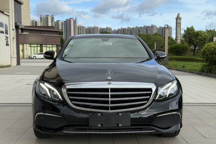 Used Mercedes-Benz E-Class 2020 Facelift E 260 L Exterior 1