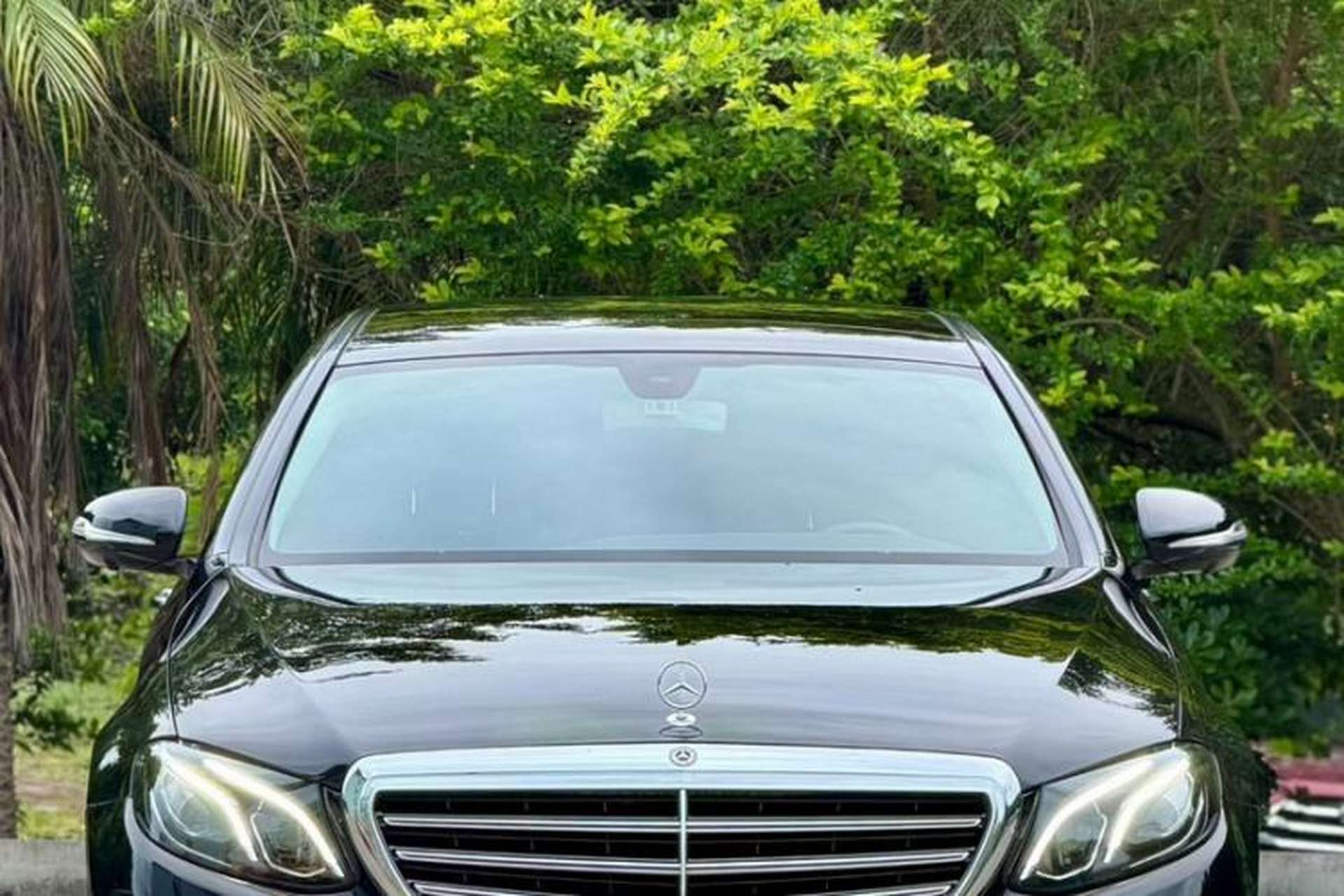 Used Mercedes-Benz E-Class 2020 E 300 L Luxury Model Exterior 1