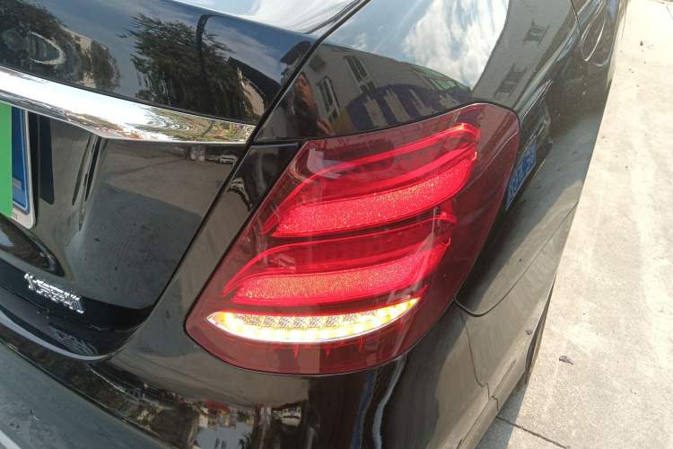 Used Mercedes-Benz E-Class 2020 E 300 L Sport Luxury Edition Exterior 1