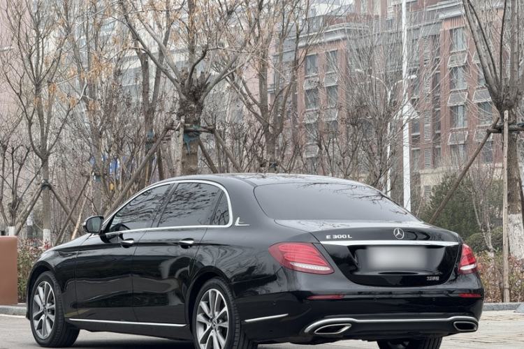 Used Mercedes-Benz E-Class 2020 E 260 L Exterior 10