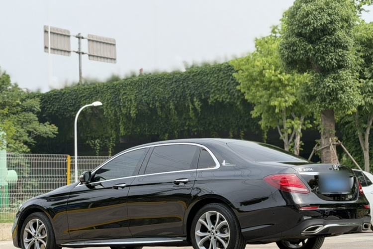 Used Mercedes-Benz E-Class 2020 Restyled E 300 L Sporty and Stylish Edition Exterior 2