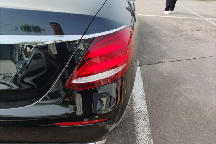 Used Mercedes-Benz E-Class 2020 Facelift E 300 L Stylish Edition Exterior 2
