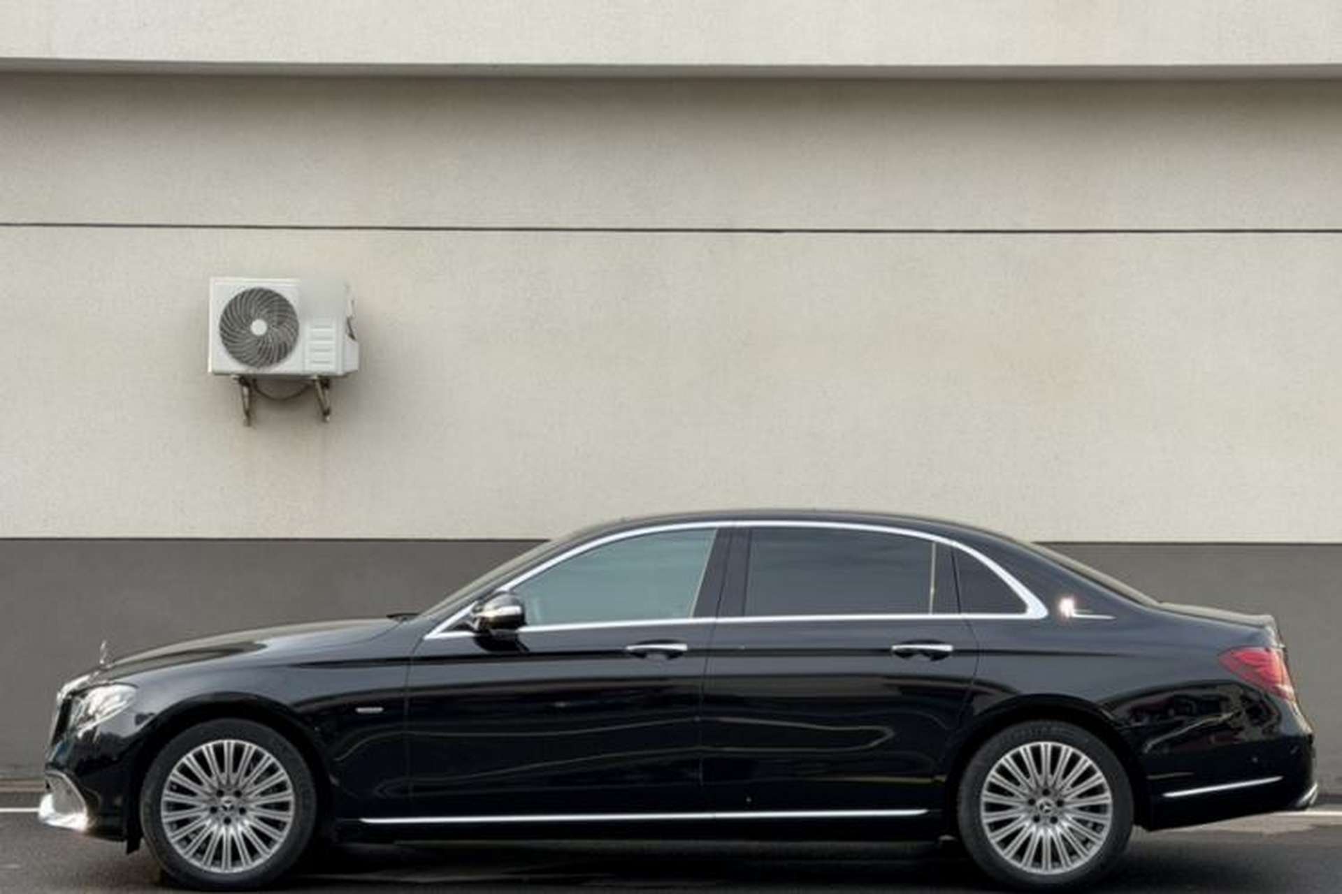 Used Mercedes-Benz E-Class 2020 Restyled E 300 L Exclusive Edition Exterior 2