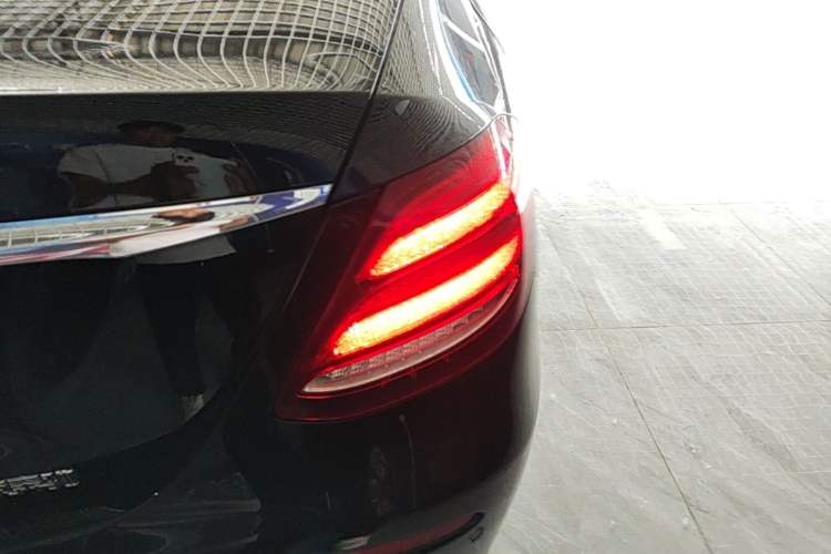 Used Mercedes-Benz E-Class 2020 Restyled E 300 L Sport Exclusive Edition Exterior 2