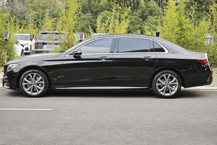 Used Mercedes-Benz E-Class 2020 Restyled E 300 L Sporty and Stylish Edition Exterior 2