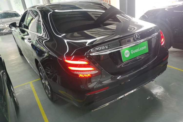 Used Mercedes-Benz E-Class 2020 E 300 L Sporty and Stylish Model Exterior 2