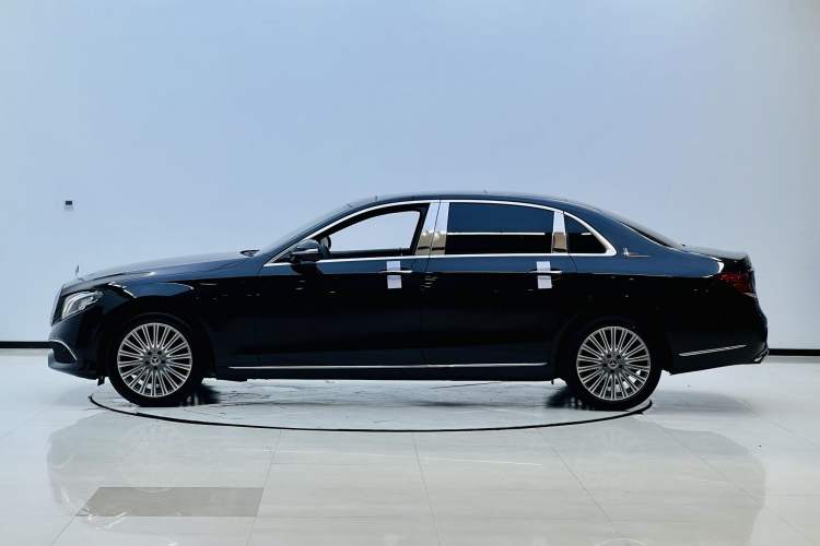Used Mercedes-Benz E-Class 2020 Facelift E 300 L Stylish Edition Exterior 2
