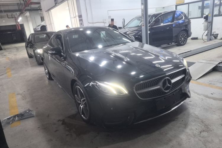 Used Mercedes-Benz E-Class 2020 E 260 Coupe Exterior 2